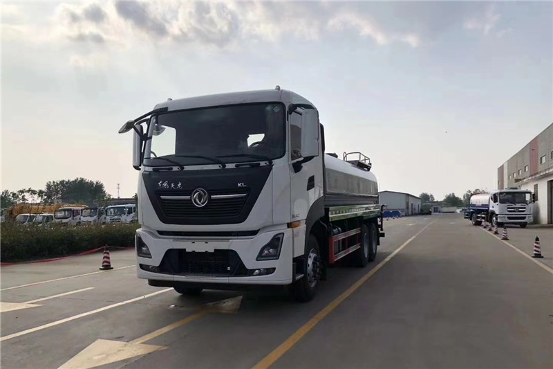 東風天龍后八輪20噸噴霧車，國六綠化噴灑車